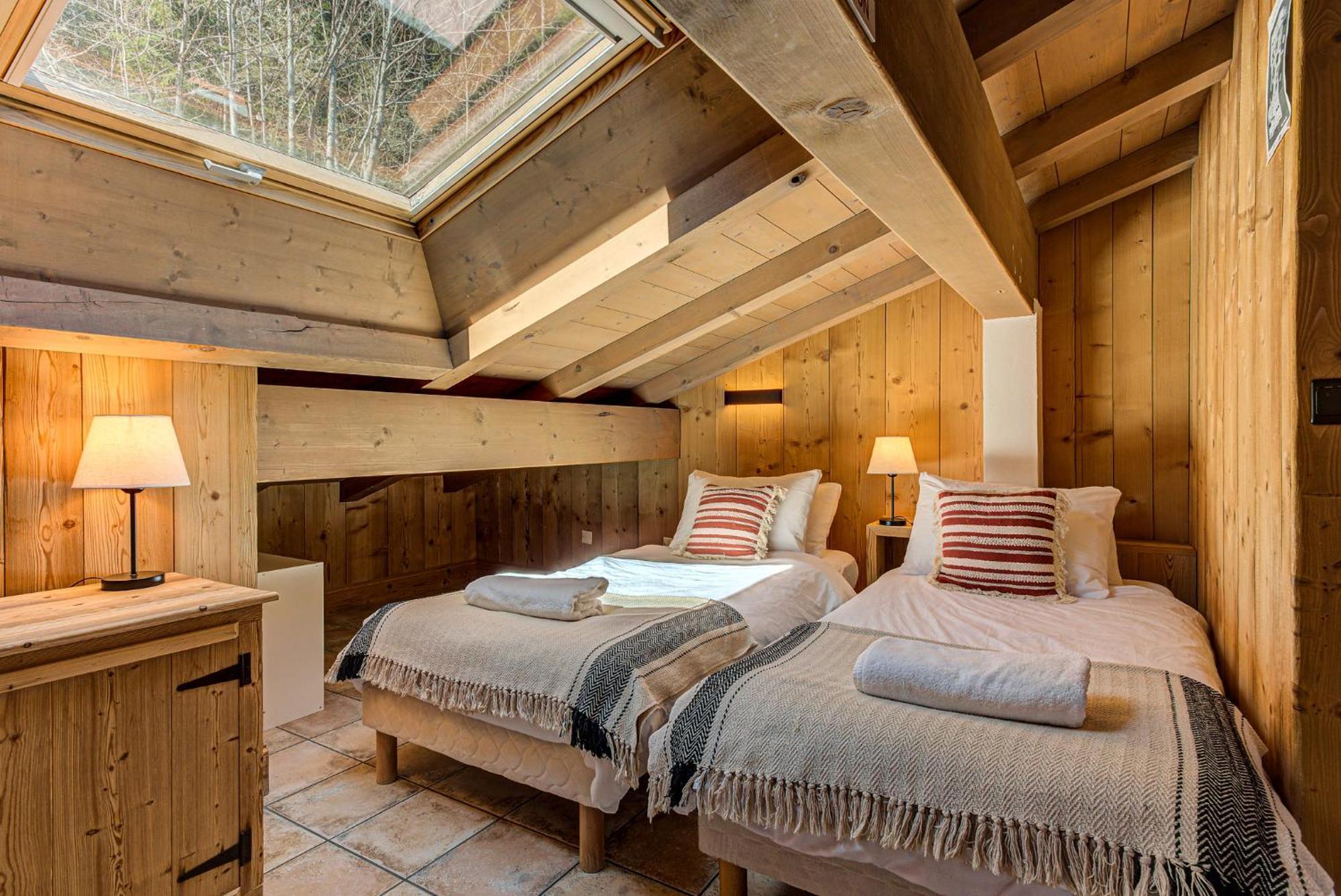 Soleil, Alpes Travel, Argentiere, Sleeps 9 Apartment