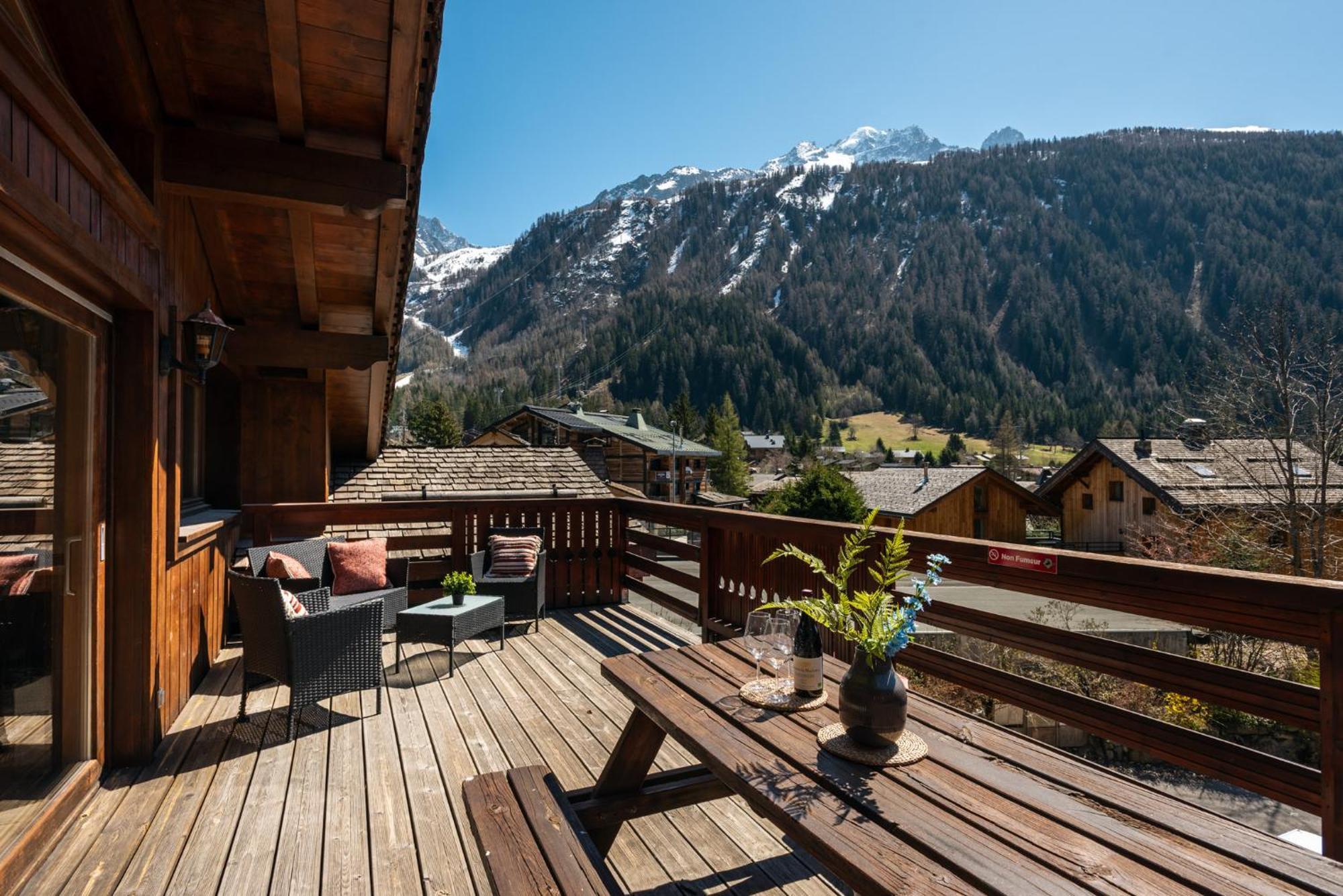 Soleil, Alpes Travel, Argentiere, Sleeps 9 Apartment *