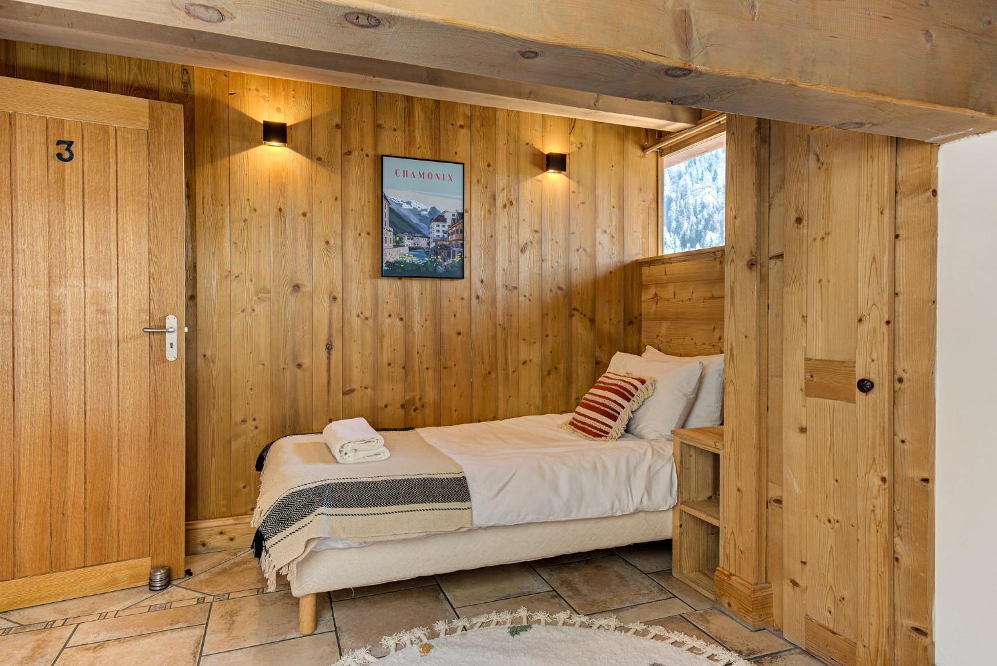 Apartment Soleil, Alpes Travel, Argentiere, Sleeps 9 Chamonix