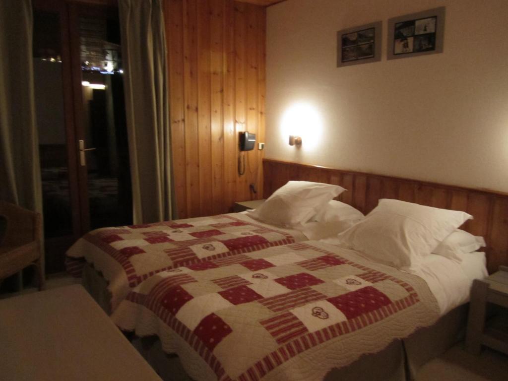 Beausoleil Couette-café 3*