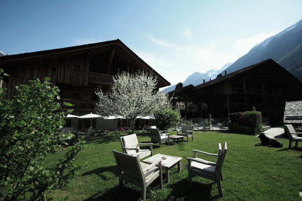 Le Hameau 1er Hotel