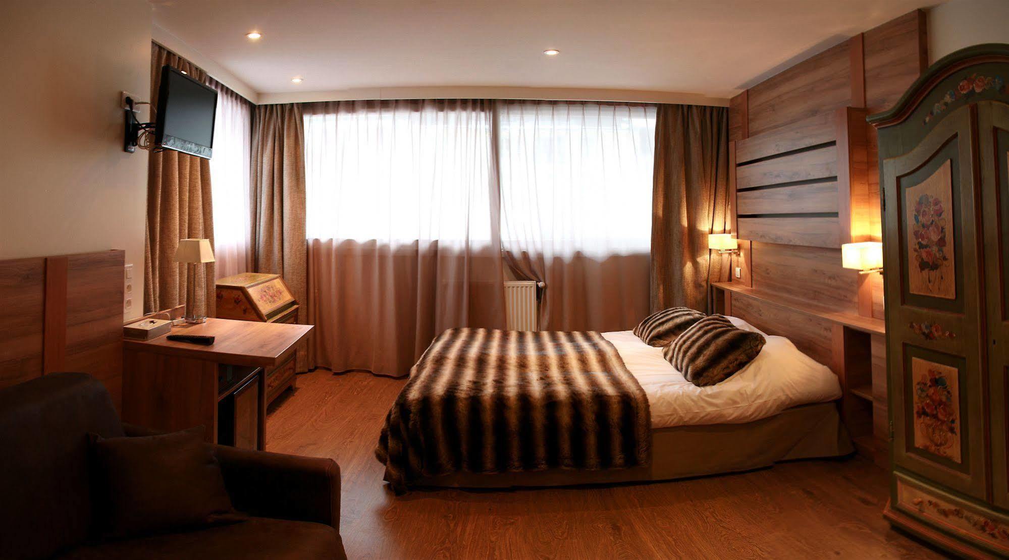 Vallee Blanche Hotel