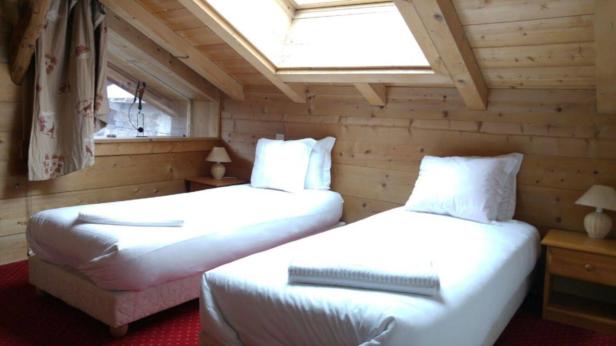 Pele - Alpes Travel - - Sleeps 11
