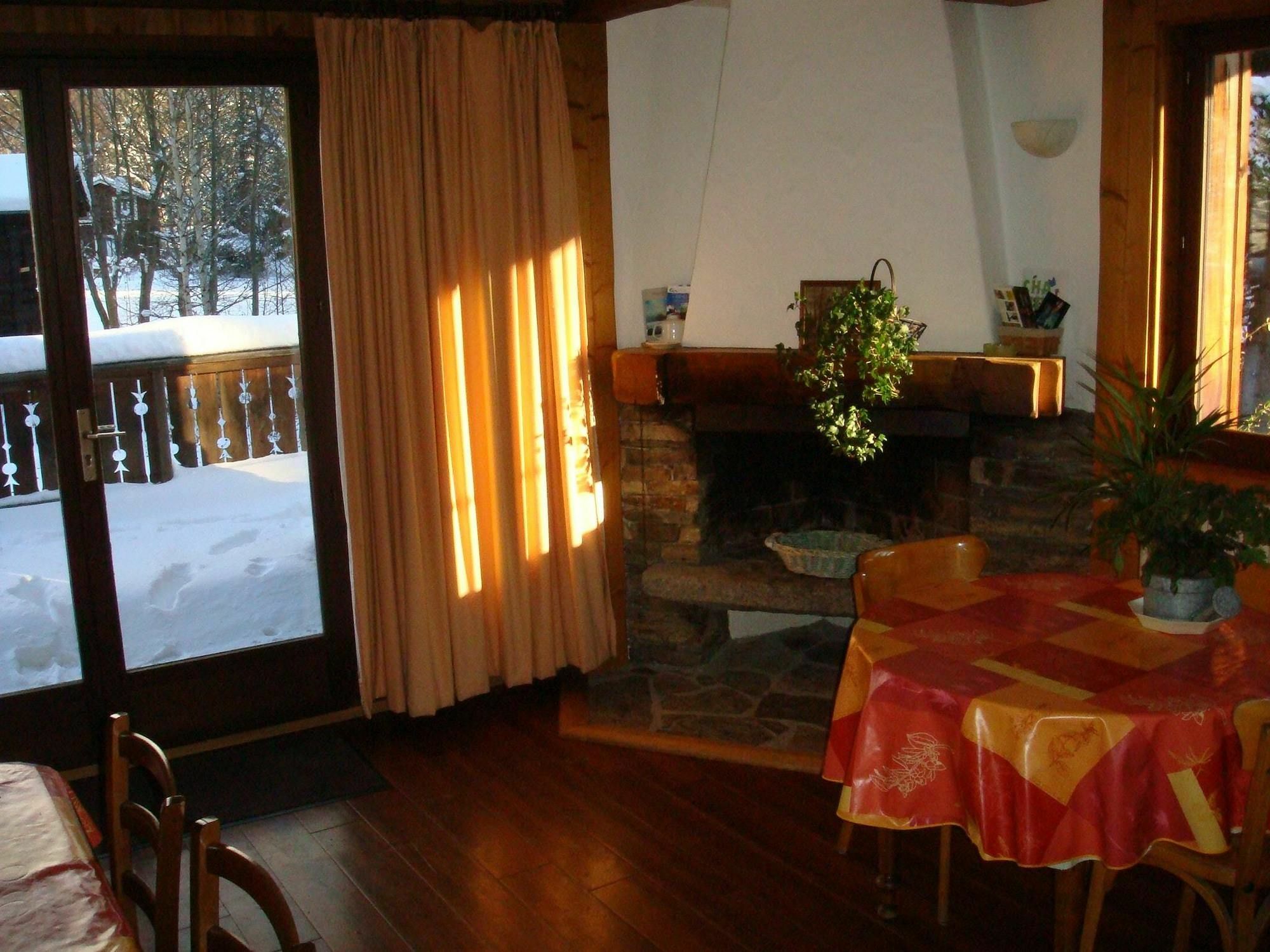 Chalet With 3 Bedrooms In Chamonix-mont-blanc, With Wonderful Mountain Chamonix