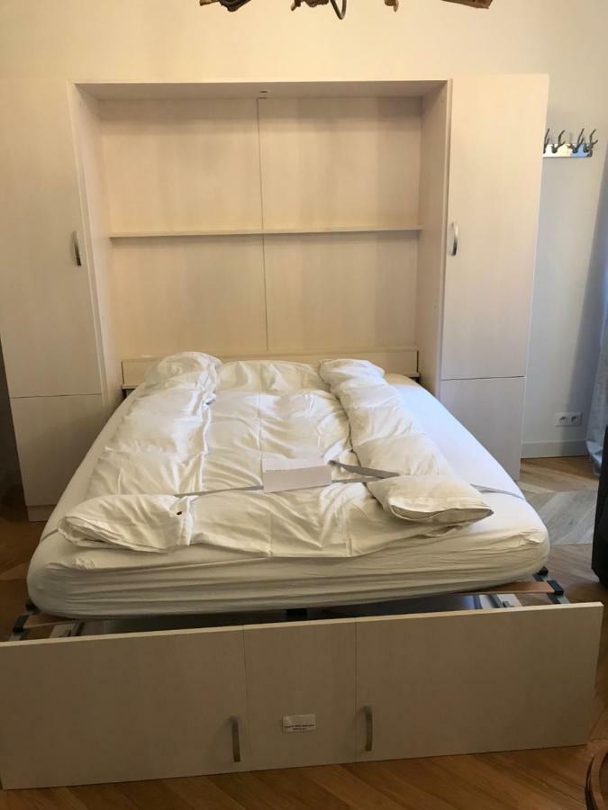 Marie Paradis 15 Apartment
