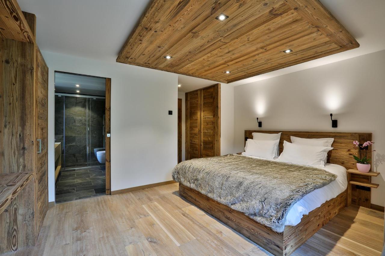 Black Stone Chalet
