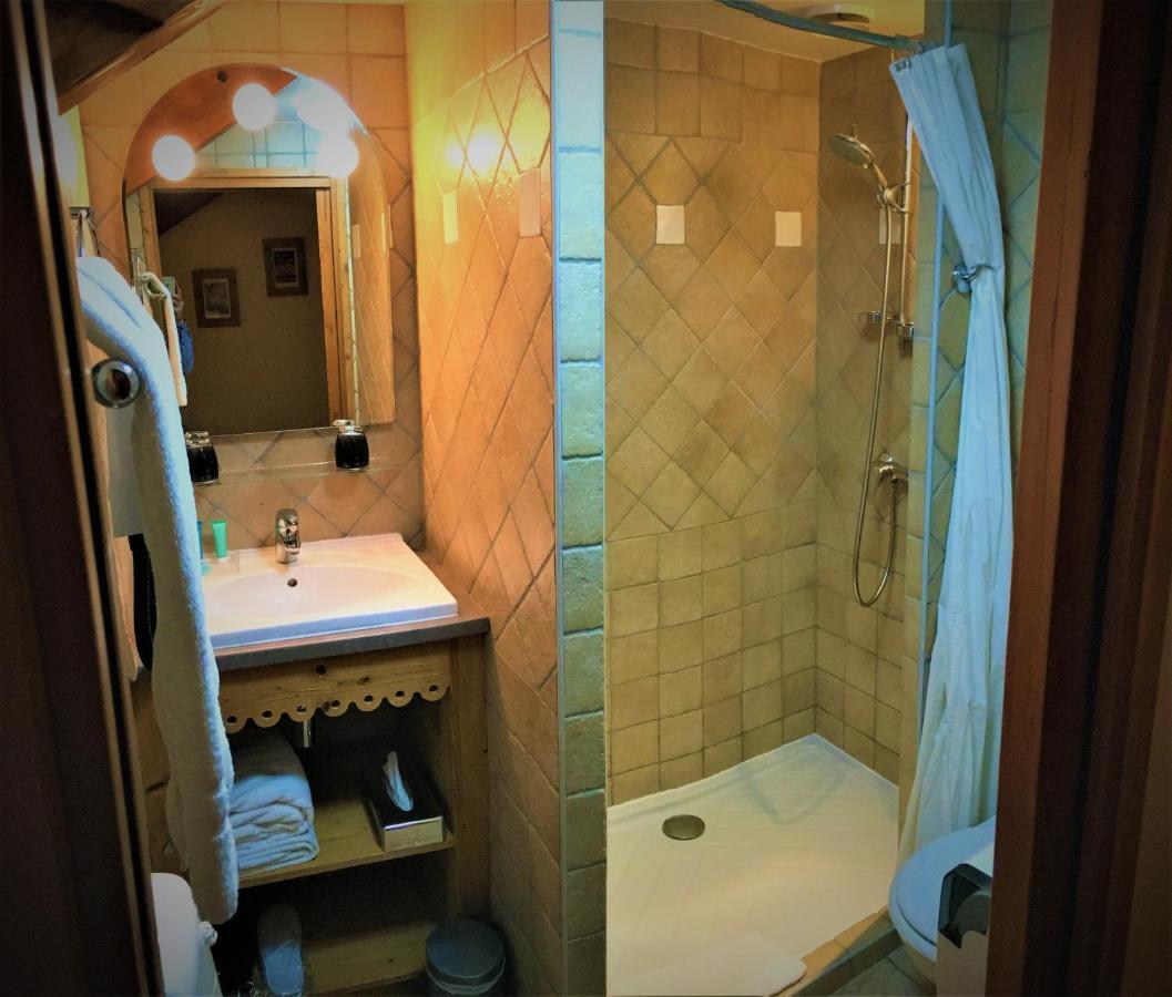 Du Manoir Hotel 3*