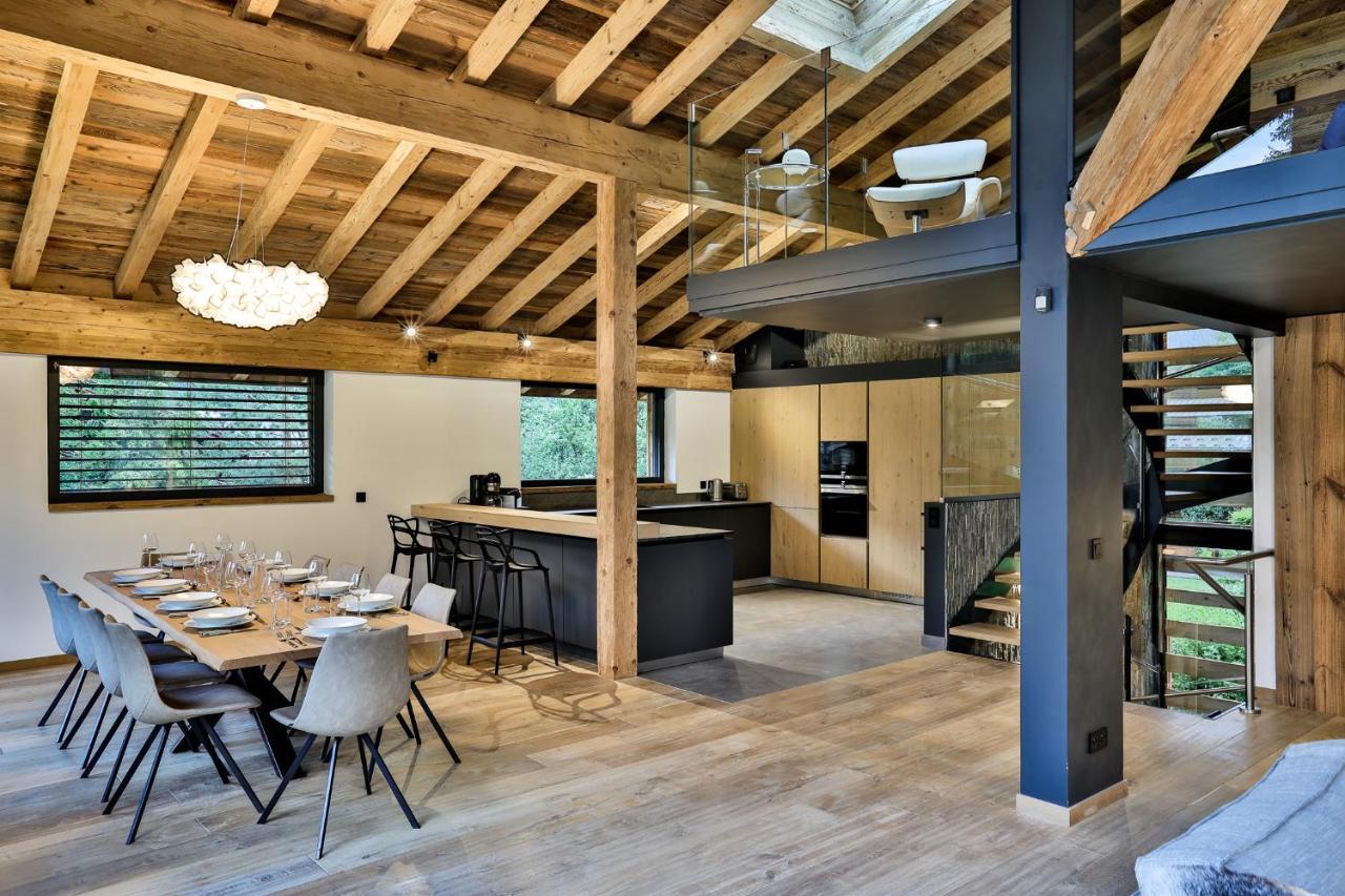 Black Stone Chalet Chalet *