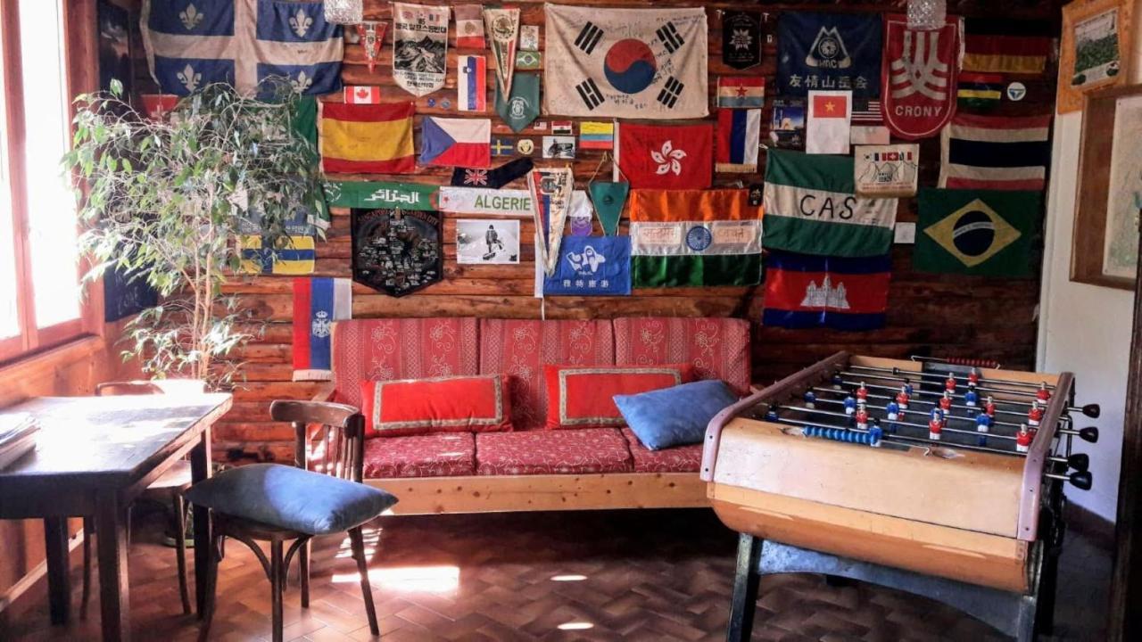 Le Chamoniard Volant Hostel *